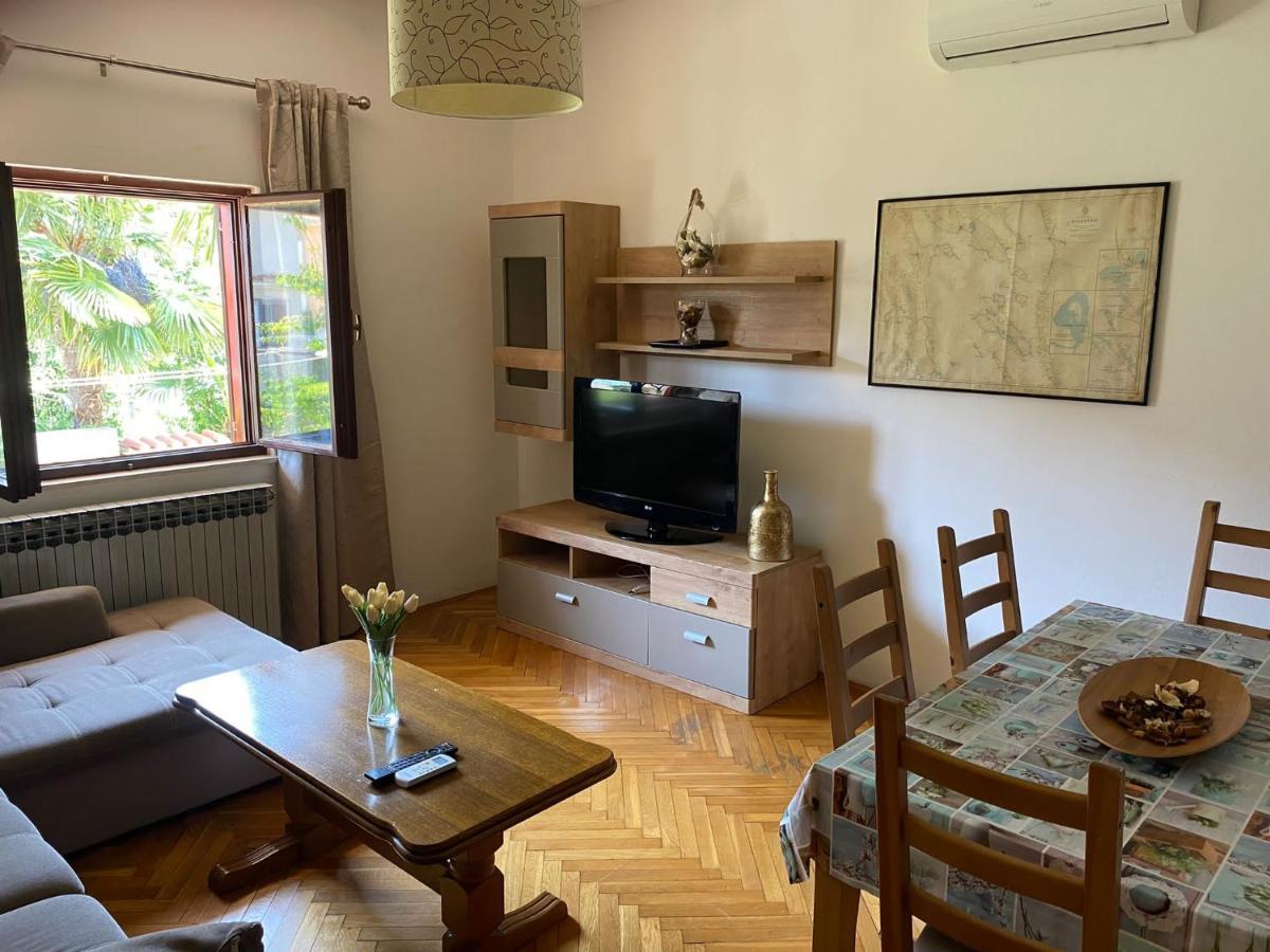 Apartmani Ana Borovac Funtana Exteriér fotografie